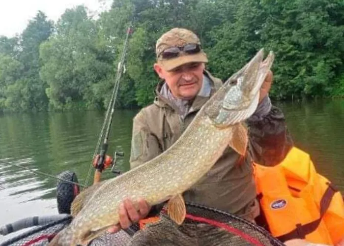 Baliowy Zar Nad Jeziorem W Miedzybrodziu Villa