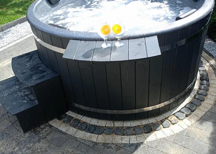 Baliowy Zar Nad Jeziorem W Miedzybrodziu * Miedzybrodzie Zywieckie